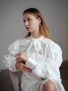 Брошь «Жемчужная ветвь», с росой, бело-фиолетовая в розовом золоте - Фото 7