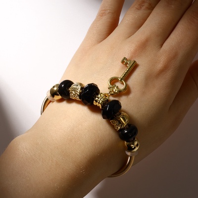 Браслет ассорти «Марджери» ключ, цвет чёрно-золотой в золоте, d=6.5 см