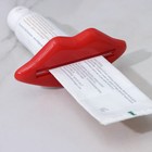 Набор выдавливателей для зубной пасты «Губы», 2 шт, 9,3×4.2 см, цвет красный - Фото 2
