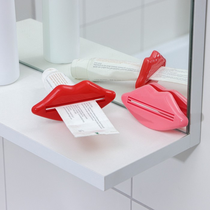 Набор выдавливателей для зубной пасты «Губы», 2 шт, 9,3×4.2 см, цвет красный - фото 1908225491