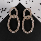 Серьги со стразами "Изгиб" два овала, цвет белый в золоте - фото 25616588