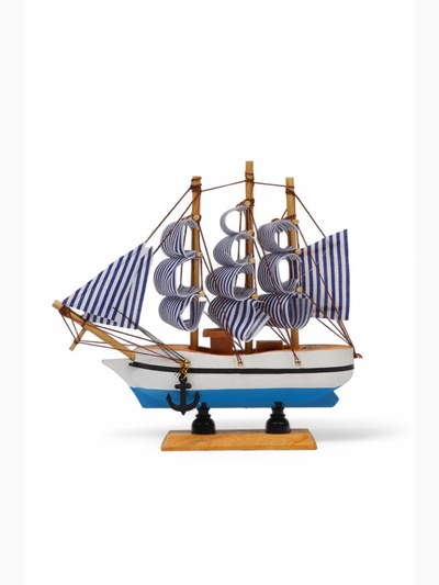 Сувенирная модель корабля «Эмма», 16×5×16 см, бело-синие паруса