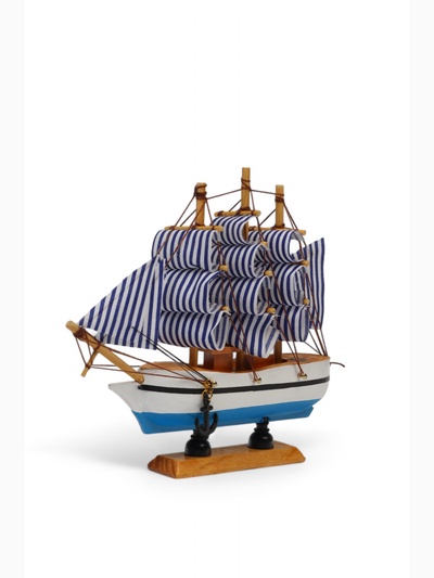 Корабль «Эмма , 16х5х16см, бело-синие паруса