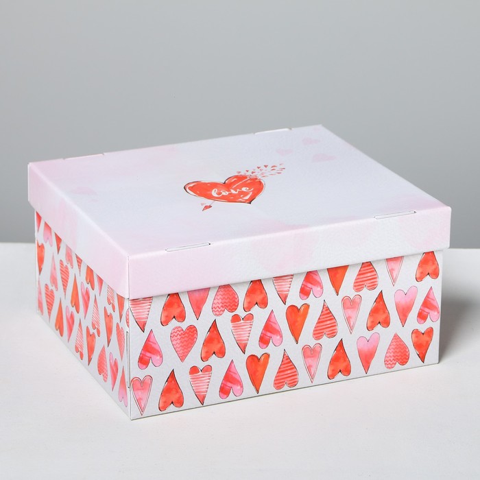 Коробка подарочная складная, упаковка, «Любовь вокруг», 31,2 х 25,6 х 16,1 см