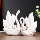 Сувенир керамика "Лебеди с розами" набор 2 шт белый с золотом 21,8х16,8х7,8, 25х19х9 см - фото 8882076