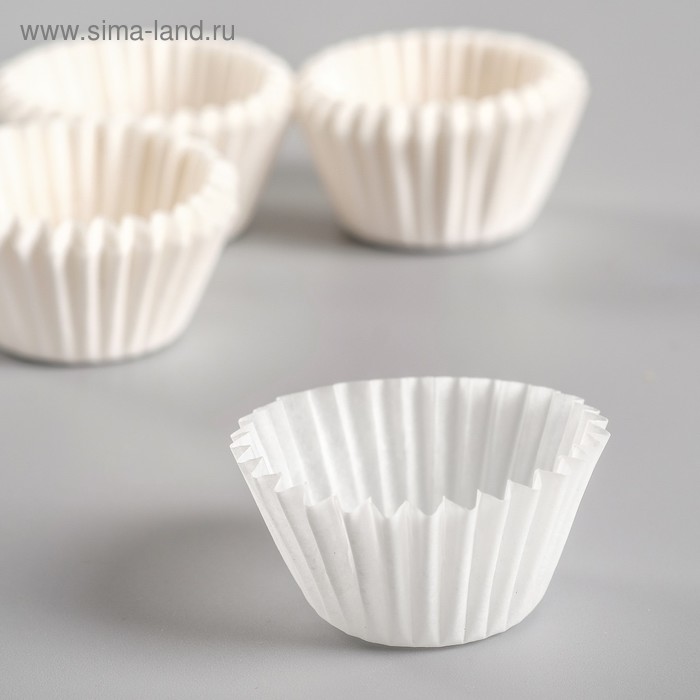 Форма для конфет, бумажная, одноразовая, 2.2×1.6 см, белая - Фото 1