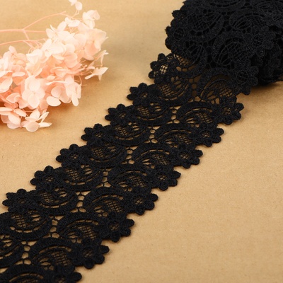 Кружево гипюровое, 65±5 мм, 6.8±0.5 м, цвет чёрный