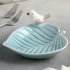 Блюдо керамическое «Птичка на листочке», 15,5×15,5 см, цвет голубой - фото 3472569