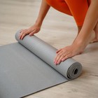 Коврик для йоги Sangh, 173×61×0,4 см, цвет серый - Фото 6