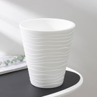 Кашпо для цветов со вставкой «Валенсия», 5.2 л, белое - Фото 1