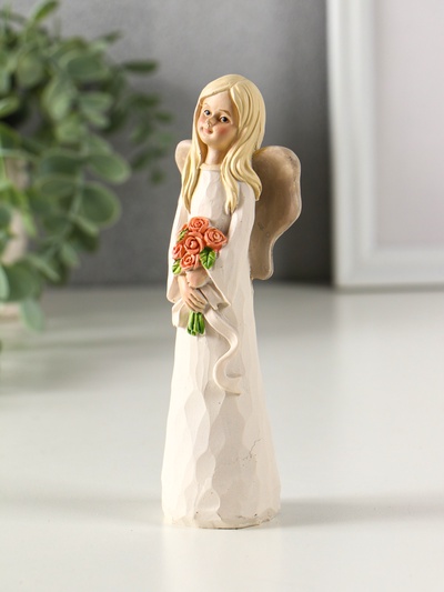 Фигурка полистоун «Ангел-девушка в белом платье с цветами, сердцем», 15.5×7×4.5 см, МИКС