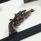 Изделие сувенирное в раме: 2 мушкета, револьвер, 98х47 см - Фото 4