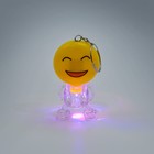 Фонарь-брелок "Смайлик", 1 LED, 3 х 5.5 см, микс - Фото 4