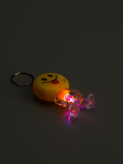 Фонарик брелок для ключей на кольце «Смайлик», 1 LED, 3×5.5 см, МИКС