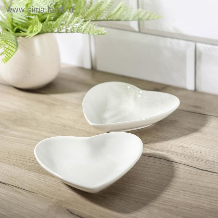Набор салатников керамических «Сердца», 2 предмета, 13×12,5 см, цвет белый - Фото 1