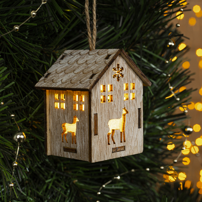 Ёлочная игрушка «Домик с оленем», 7х5х5 см, 1 LED, от батареек, свечение тёплое белое