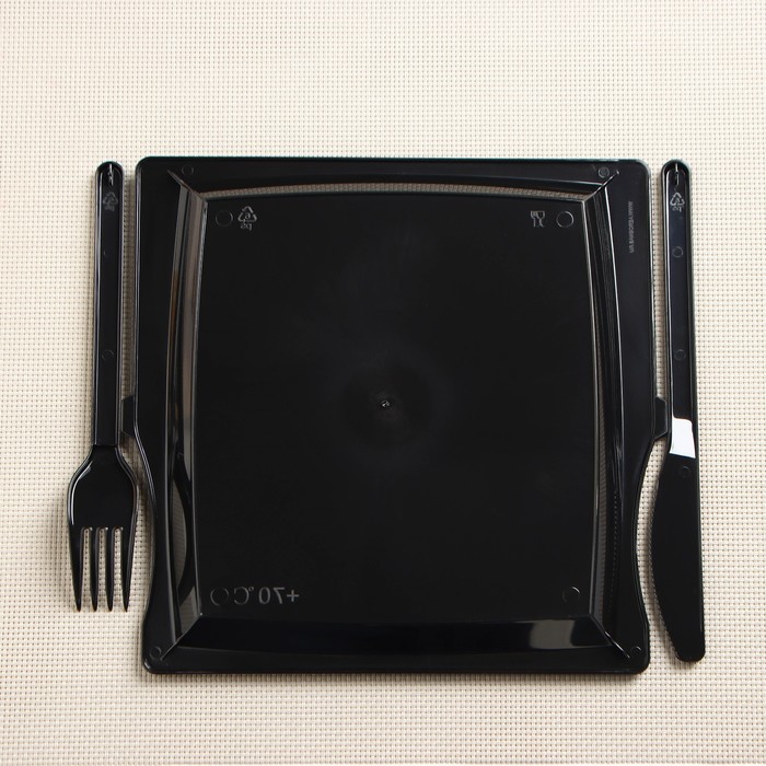 Тарелка пластиковая одноразовая 3 в 1: тарелка, вилка, нож, квадратная, черная - фото 1890878492