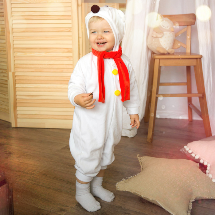Карнавальный костюм для малышей «Белый медвежонок» с красным шарфом, велюр, хлопок, рост 74-92 см - фото 1884974366