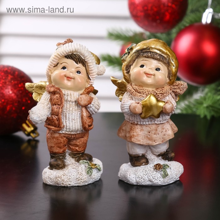 Сувенир полистоун "Ангелочек в свитере и шапочке с шишками сердце/снежок" МИКС 10х5,5х5,7 см   42807 - Фото 1