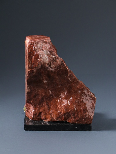 Фигурка-скол «Горка», с корундом
