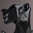 Серьги металл «Атмосфера» планета и спутник, цвет серебро - Фото 6