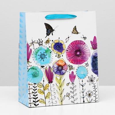 Пакет ламинированный "Бабочки в цветах" 26x32x12
