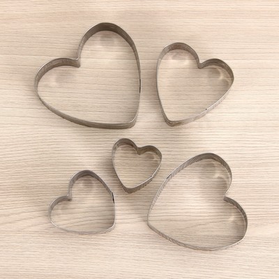 Набор форм для вырезания печенья Сердечки, 5 шт, 8 х 1,5 см металл