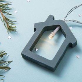 

Гирлянда «Нить» 1.5 м с насадками «Дом синий», IP20, прозрачная нить, 10 LED, свечение тёплое белое, AAх2, УЦЕНКА