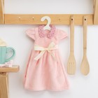Кухонное полотенце Этель "Платье" 25*30см, цв. розовый,100% п/э - фото 8910764