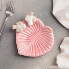 Блюдо сервировочное «Голубки на листочке», 14×13×4 см, цвет розовый - Фото 2