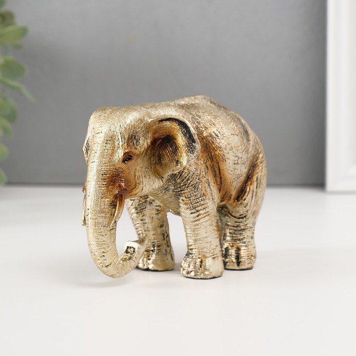 8 слоников. Золотые слоники в интерьере. Золотой слон Южно Сахалинск. Стоимость набора из восьми слоников керамика.