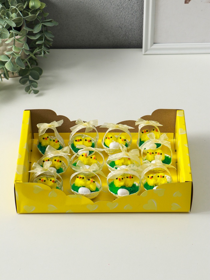 Фигурка пасхальная «Цыплята в корзинке с яичком», набор 12 шт., 5×5×5 см - Фото 1