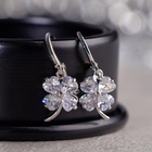 Серьги со стразами «Большой бриллиант» клевер, цвет белый в серебре - Фото 1