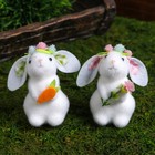 Сувенир "Кролики с морковкой и цветочком" набор 2 шт 8х4,5х4,5 см - Фото 1