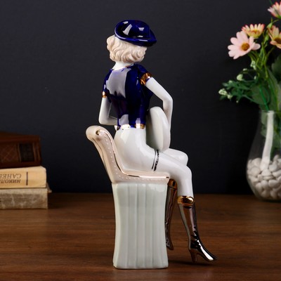 Фигурка керамика «Кантри-певица играет на гитаре», 24×11×9.5 см