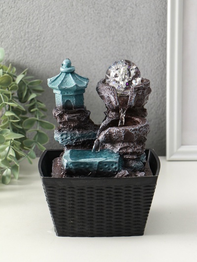 Фонтан настольный с подсветкой «Китайский дом на скале», 18.5×13×13 см