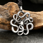 Амулет-брелок, тотем "Змеиный щит" №30, металлический - фото 23901461