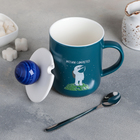 Кружка с крышкой и ложкой «Космонавт», 350 мл, керамика, рисунок МИКС - Фото 2