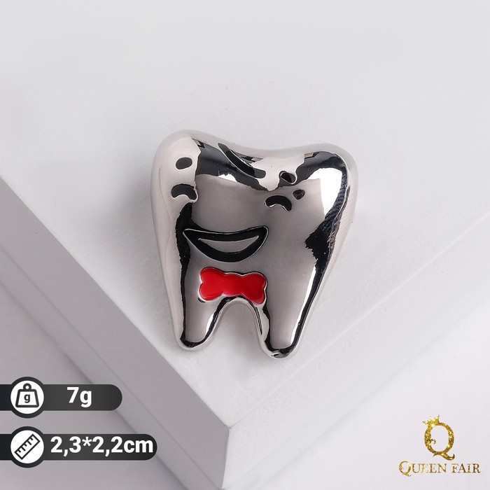 Брошь «Зуб» красавчик, цвет серебро - Фото 1
