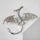 Брошь «Дракон» летящий, цвет зелёный в серебре - Фото 2