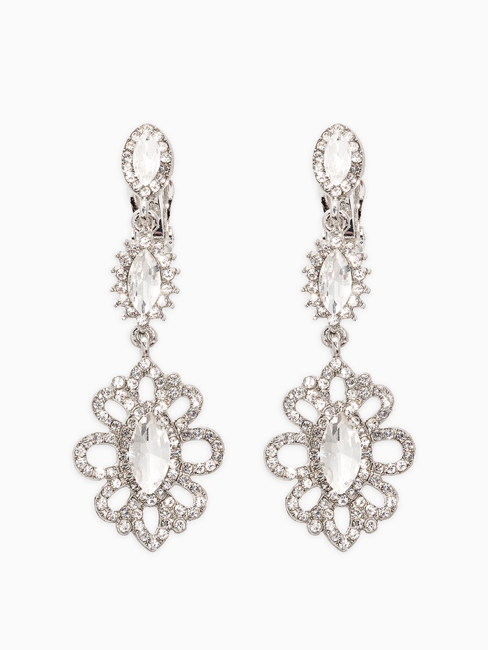 Серьги клипсы для ушей висячие со стразами QF «Ажур», белые в серебре - Фото 1