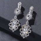 Серьги клипсы для ушей висячие со стразами QF «Ажур», белые в серебре - Фото 2