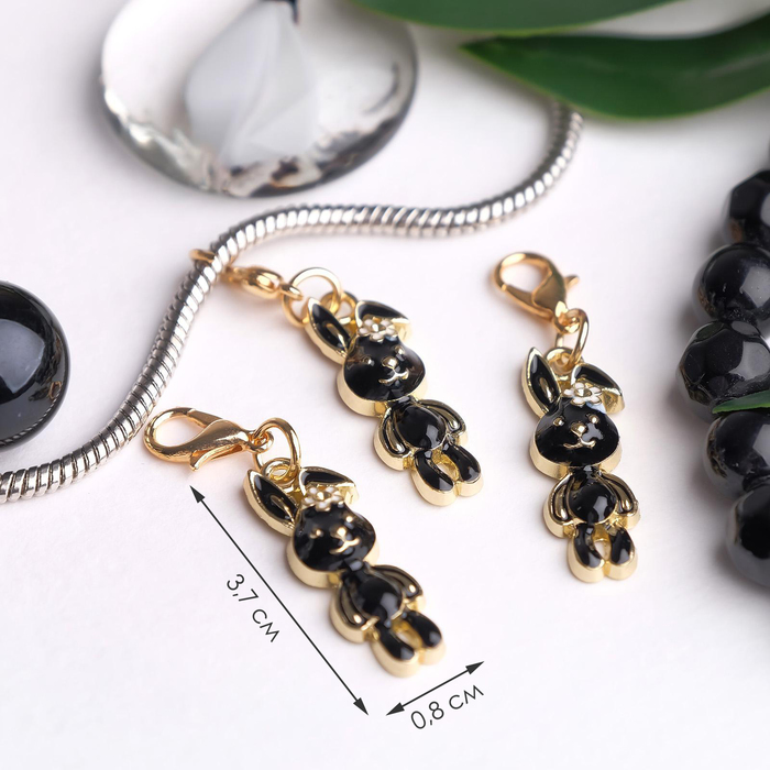 Шарм «Зайчик», цвет чёрно-белый в золоте