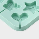 Форма для леденцов Доляна «Сладость», силикон, 15×15×1,5 см, 8 ячеек, с палочками, цвет бирюзовый - Фото 4