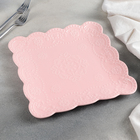 Тарелка фарфоровая квадратная Доляна «Сьюзен», 26,5×26,5 см, цвет розовый - Фото 2