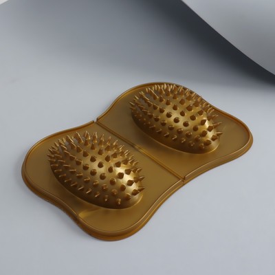 Массажёр для ног, 19,5 × 13,5 × 4 см, 2 шишки с шипами, цвет МИКС