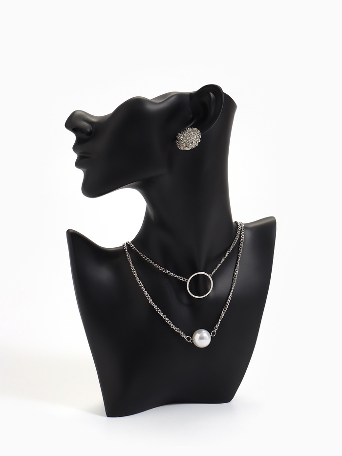 Бюст для украшений «QF. Половина лица», отверстие под серьгу, 18×7×28 см, чёрный - Фото 1