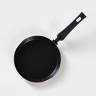 Сковорода блинная «Хит», d=18 см, пластиковая ручка, антипригарное покрытие, цвет чёрный - Фото 2