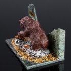 Сувенир "Медведь на рыбалке", 10х15х10 см, змеевик, гипс, минералы - фото 8535807