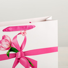 Пакет подарочный ламинированный горизонтальный, упаковка, «Самой лучшей, 8 марта», М 30 х 26 х 9 см - Фото 3